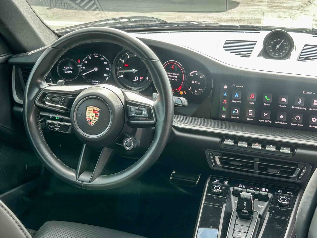 Used 2024 Porsche 911 Carrera RWD image 13