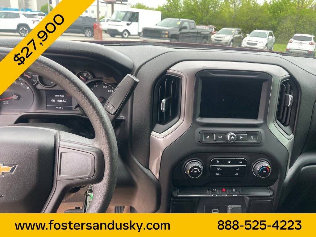 Used 2020 Chevrolet Silverado 1500 Custom w/ Custom Value Package AWD/4WD image 11