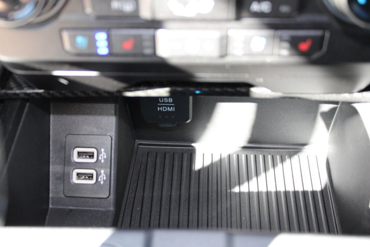 Used 2019 Ford F150 Raptor w/ Equipment Group 802A Luxury image 62
