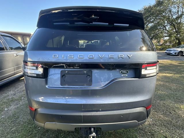 Used 2018 Land Rover Discovery SE image 4