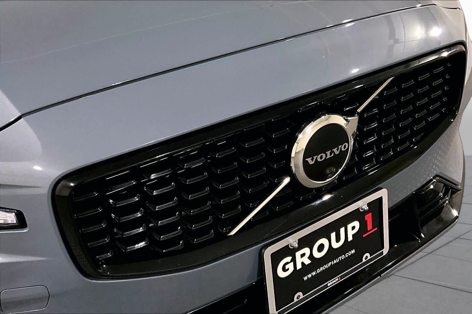 Used 2023 Volvo S60 B5 Plus AWD/4WD image 31