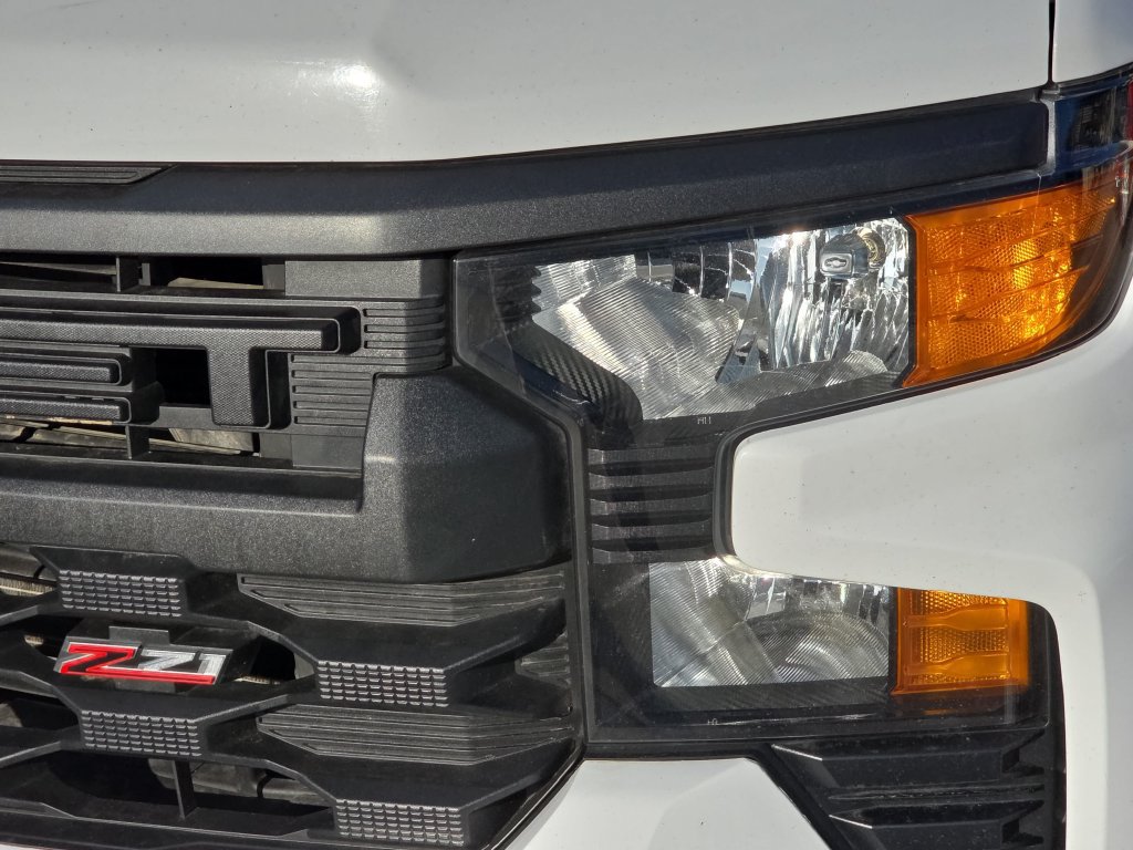 Used 2025 Chevrolet Silverado 1500 Custom Trail Boss AWD/4WD image 12