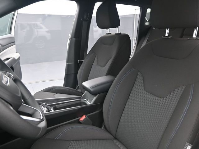 Used 2025 Jeep Compass Sport w/ Mopar Graphics Package AWD/4WD image 24