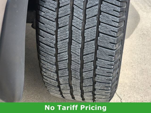 Used 2019 Nissan Titan PRO-4X w/ Pro-4x Utility Package AWD/4WD image 9