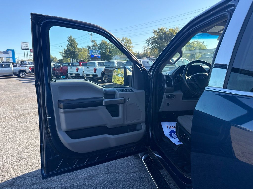 Used 2017 Ford F150 XLT w/ Equipment Group 302A Luxury AWD/4WD image 20