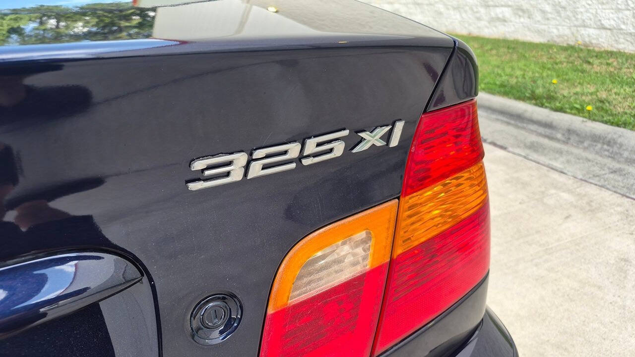 Used 2004 BMW 325xi Sedan AWD/4WD image 22