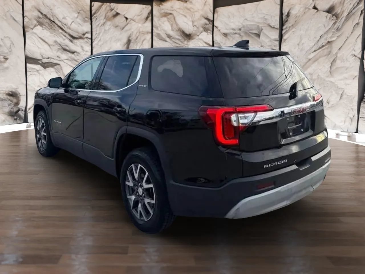 Used 2020 GMC Acadia SLE FWD image 5