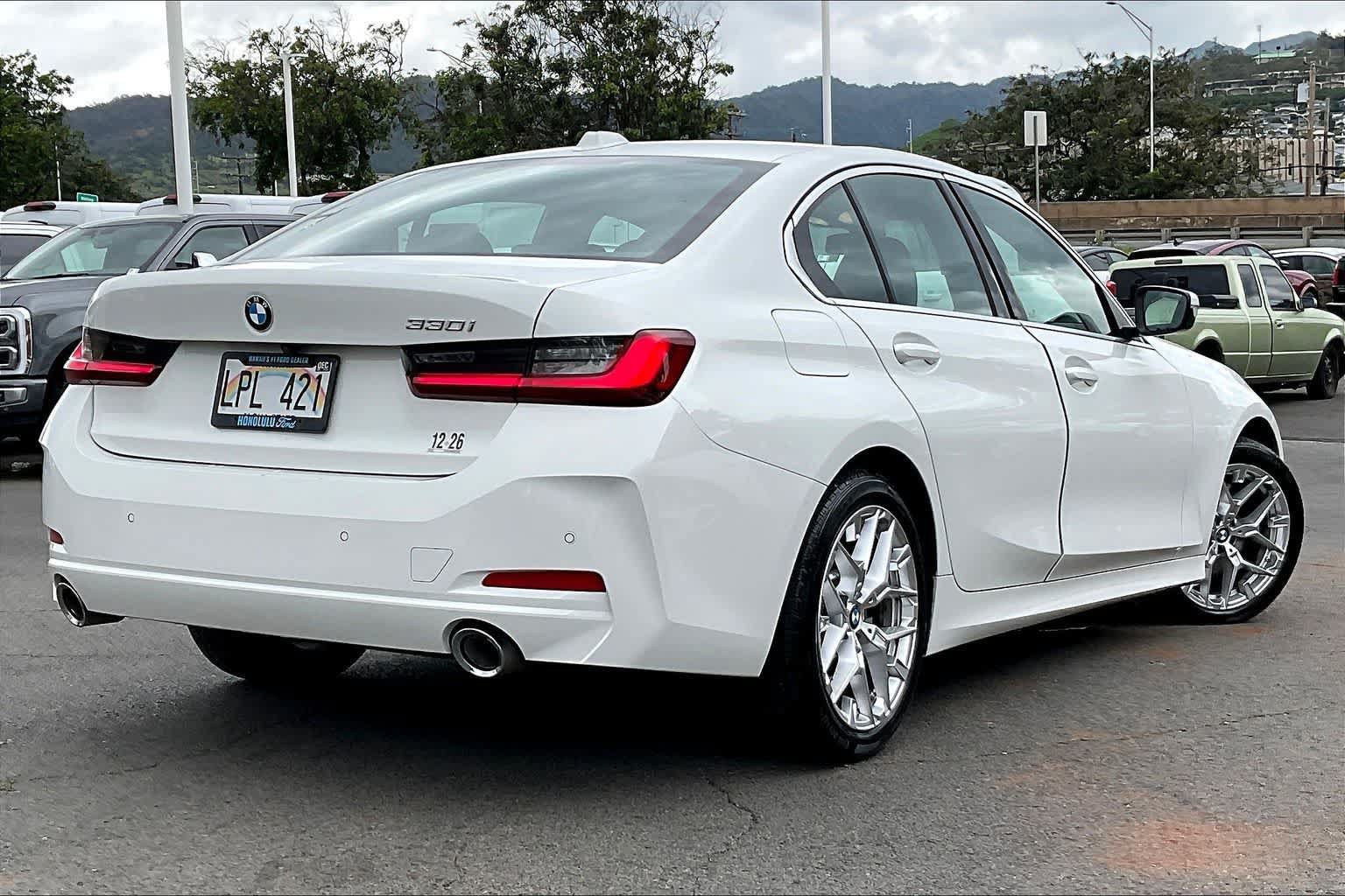 Used 2025 BMW 330i Sedan RWD image 22