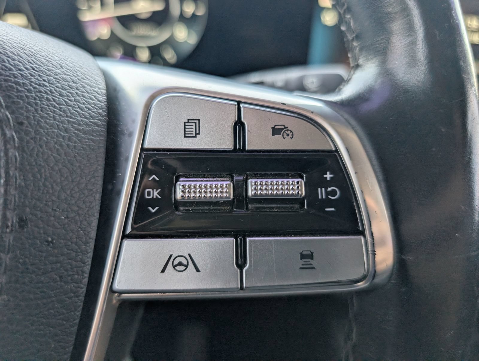 Used 2023 Kia Telluride SX AWD/4WD image 29