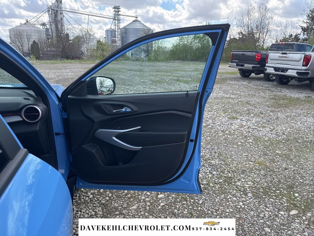 Used 2024 Chevrolet Trax RS w/ Driver Confidence Package image 26