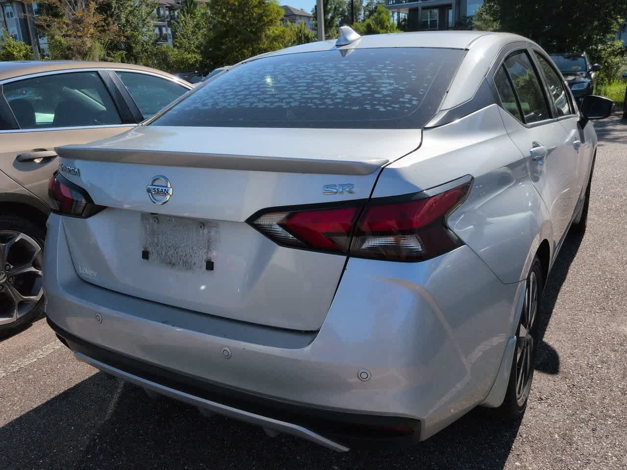 Used 2020 Nissan Versa SR FWD image 4