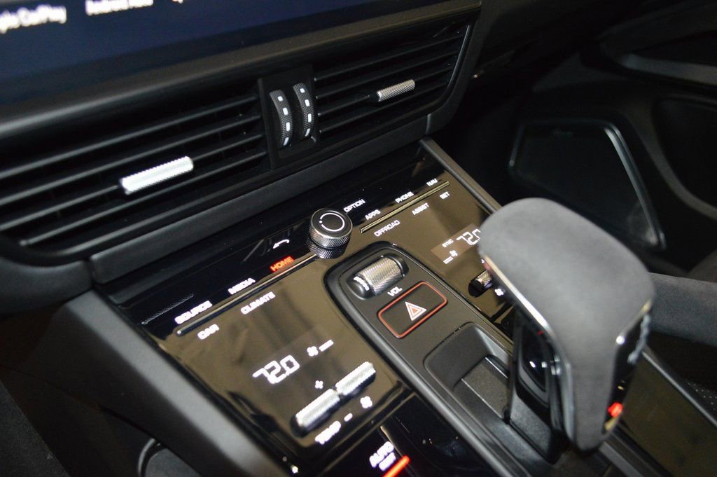 Certified 2023 Porsche Cayenne Turbo GT image 32