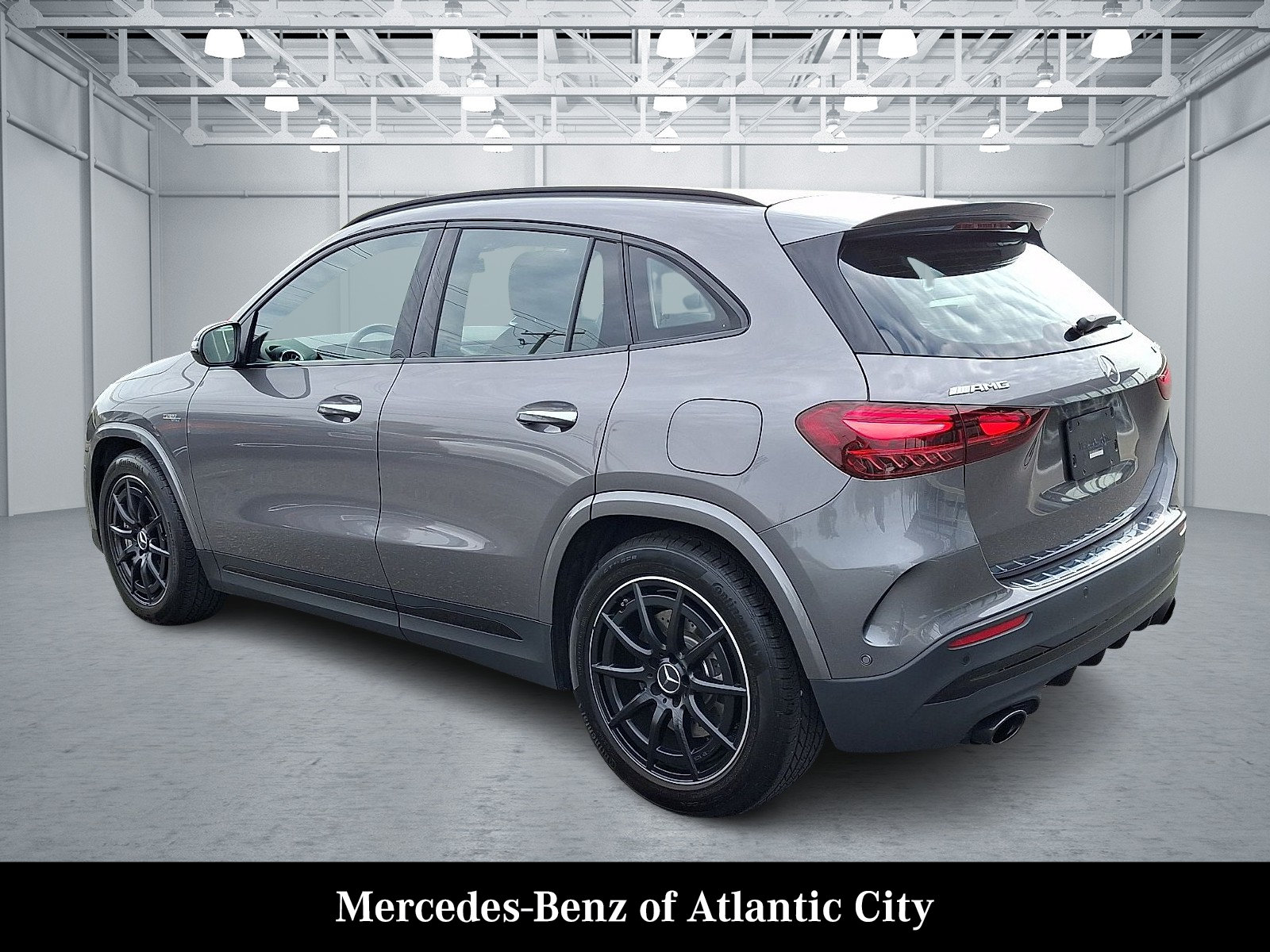 Used 2025 Mercedes-Benz GLA 35 AMG 4MATIC image 4