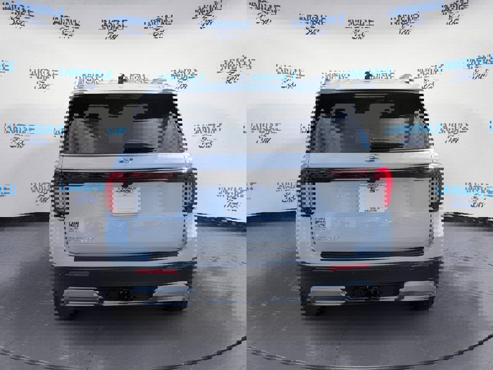 New 2026 Ford Explorer Platinum image 8