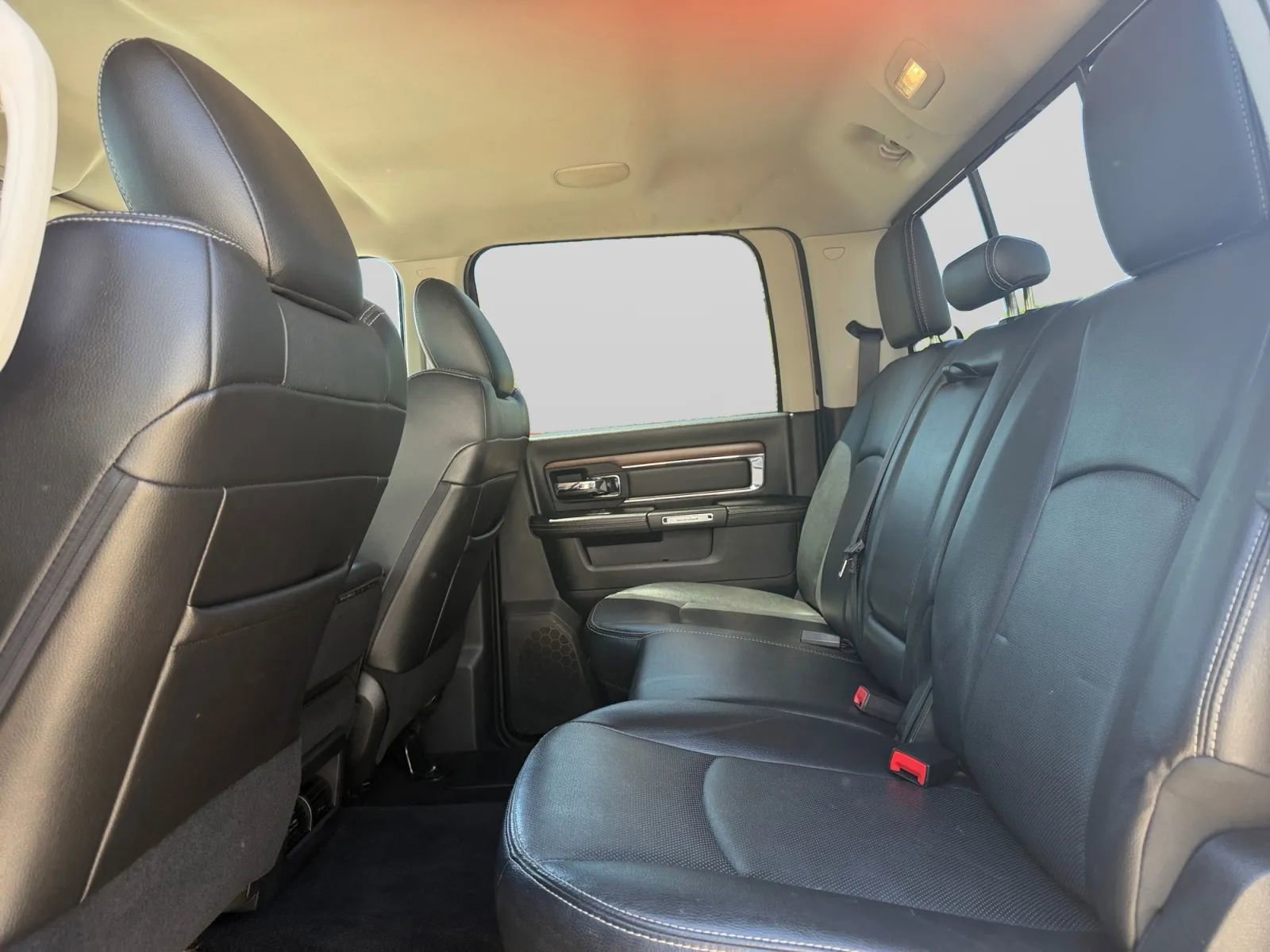 Used 2015 RAM 2500 Laramie image 28