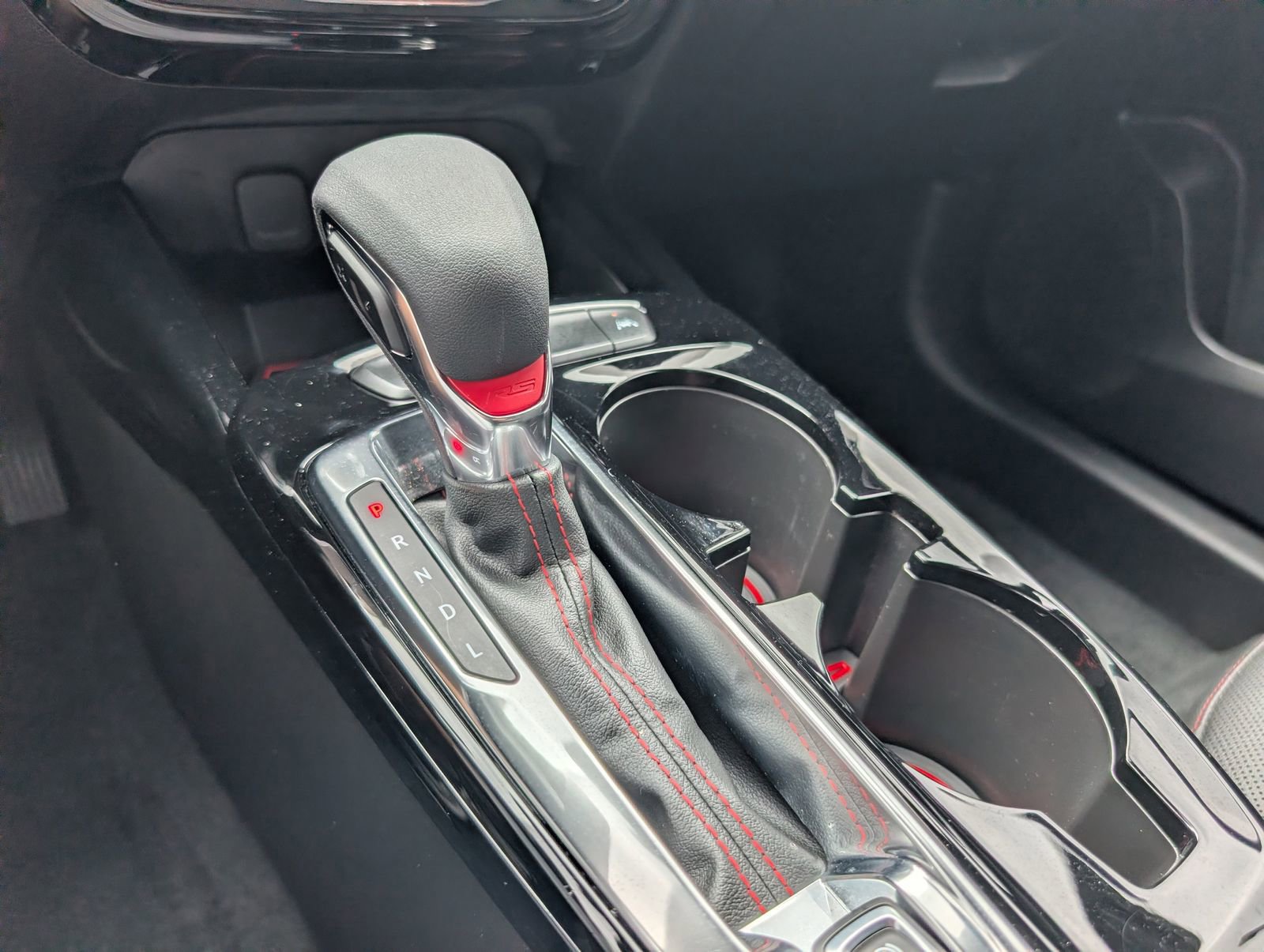 Used 2025 Chevrolet Trax RS w/ Driver Confidence Package FWD image 8