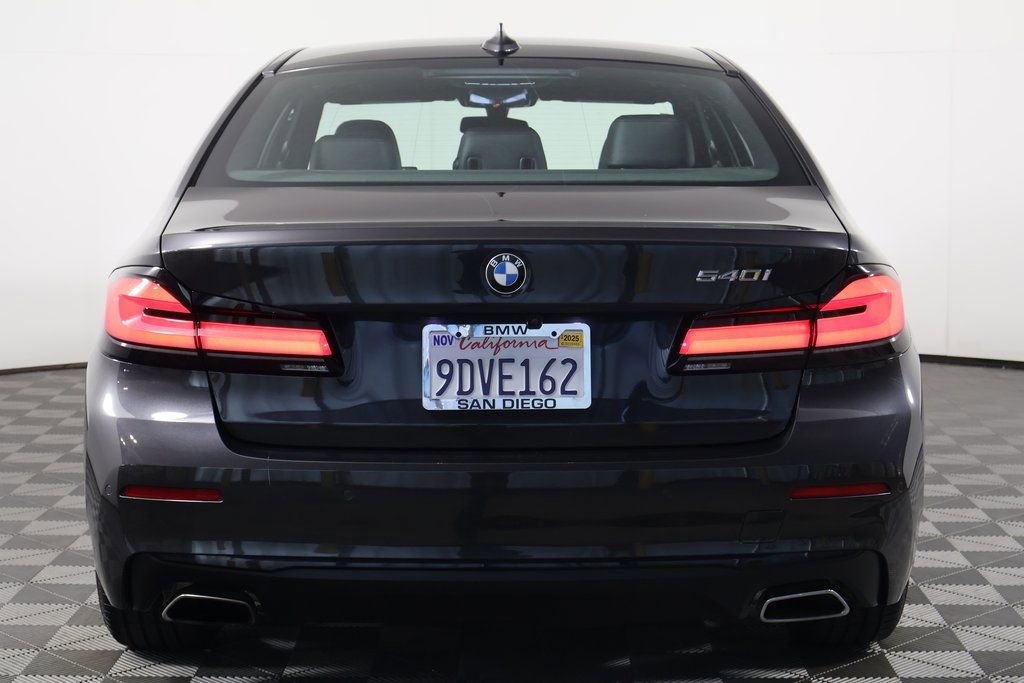 Used 2023 BMW 540i 540i w/ Premium Package image 5