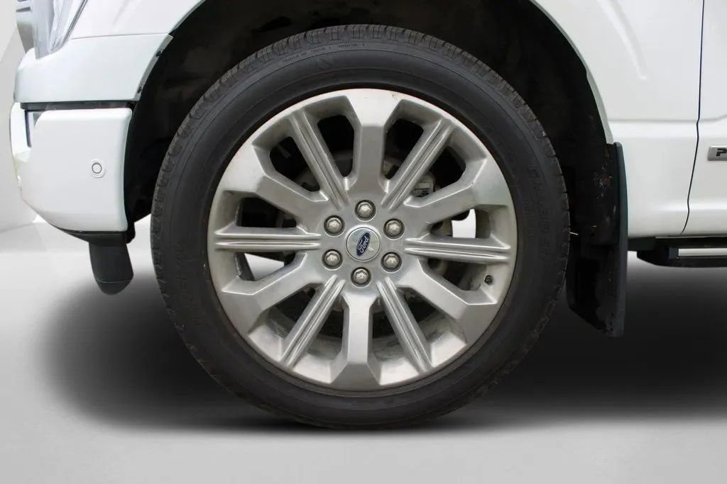 Used 2021 Ford F150 Limited image 11