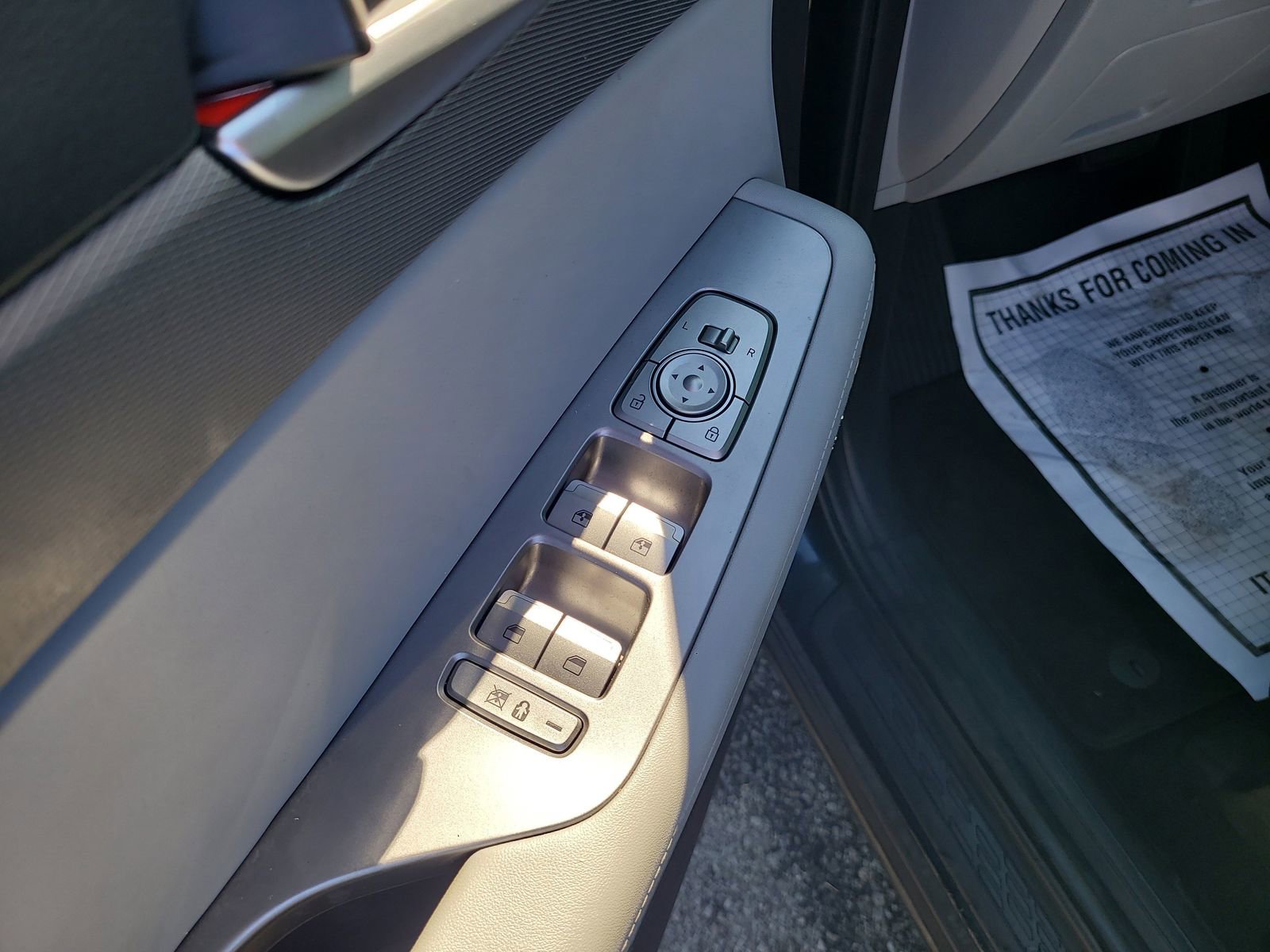 Used 2022 Hyundai Palisade SEL FWD image 11