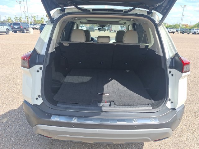 Certified 2023 Nissan Rogue SV w/ SV Premium Package FWD image 15