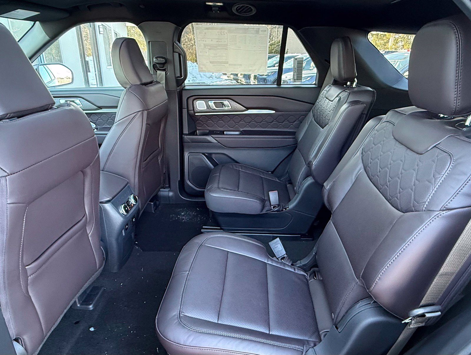 Used 2025 Ford Explorer Platinum w/ LUX Leather Package AWD/4WD image 14