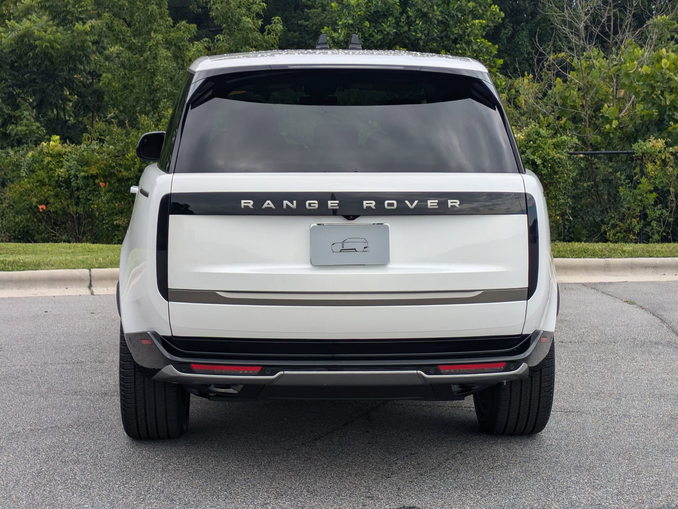 New 2025 Land Rover Range Rover SE image 6