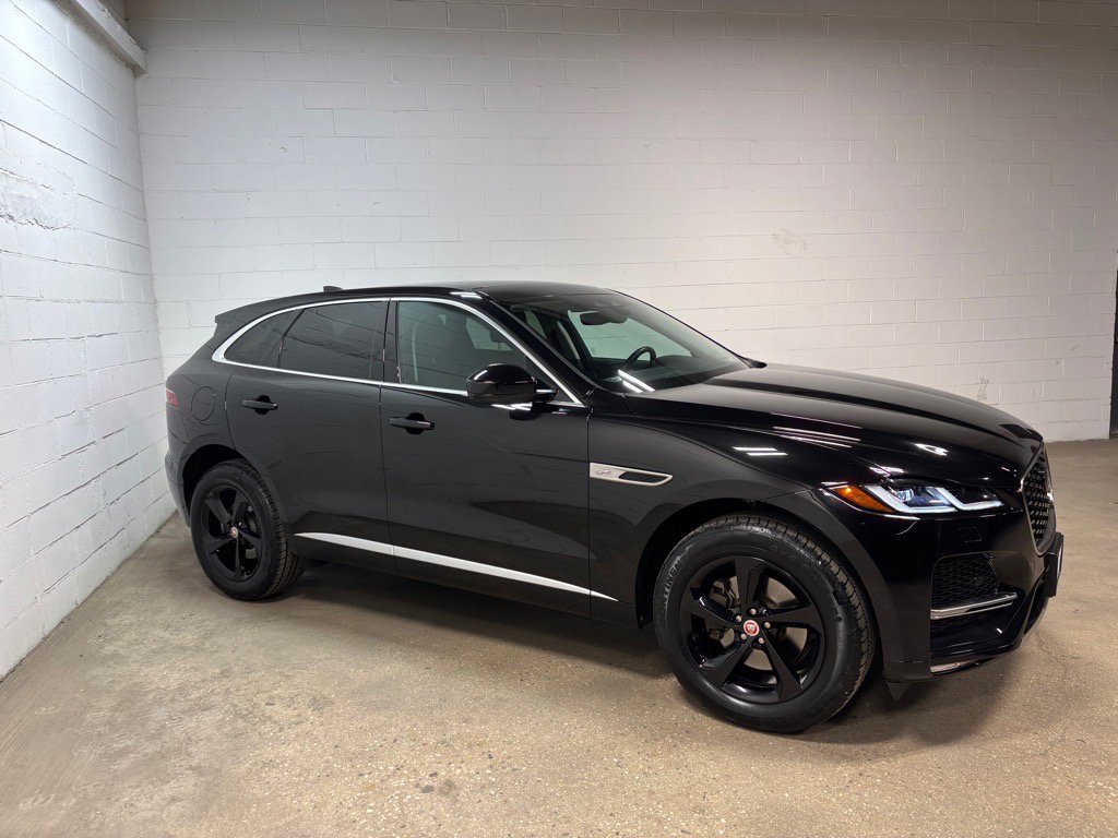 Used 2023 Jaguar F-PACE S image 5