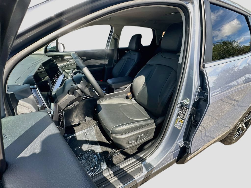 Certified 2025 Kia Sportage EX FWD image 21