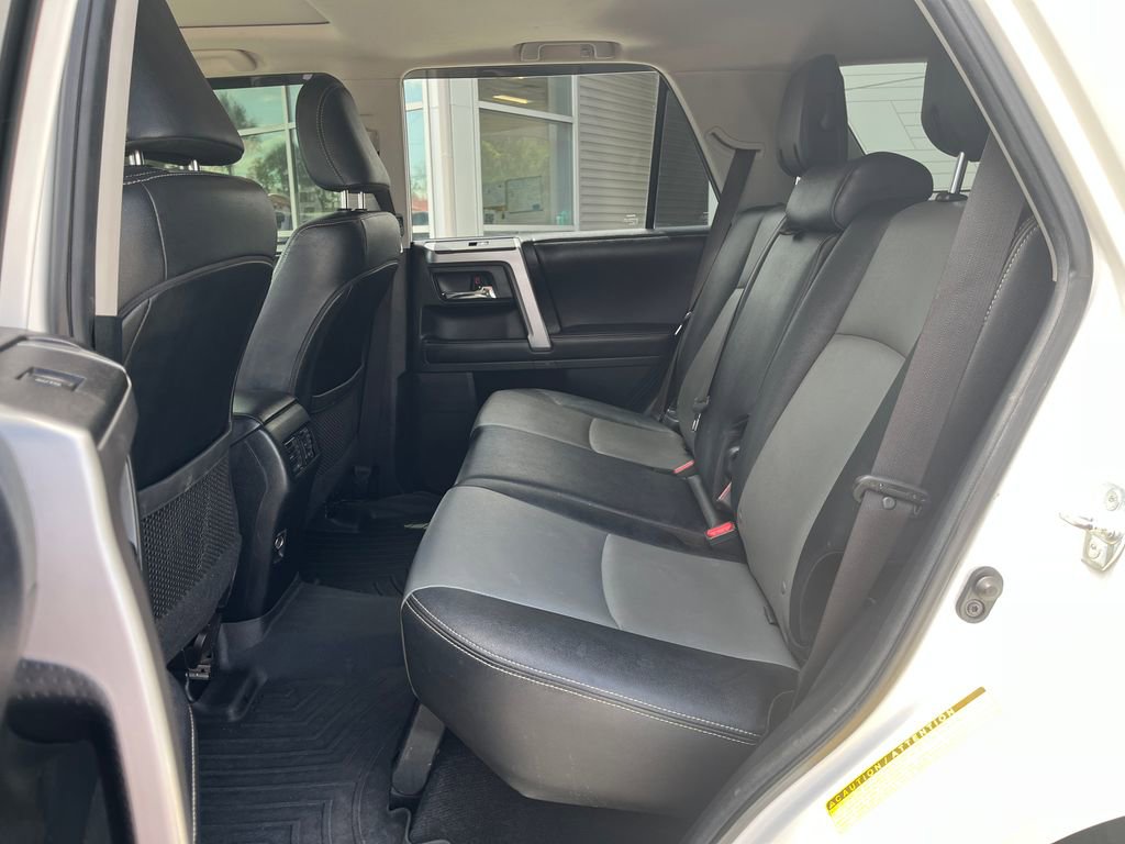 Used 2019 Toyota 4Runner SR5 Premium image 12