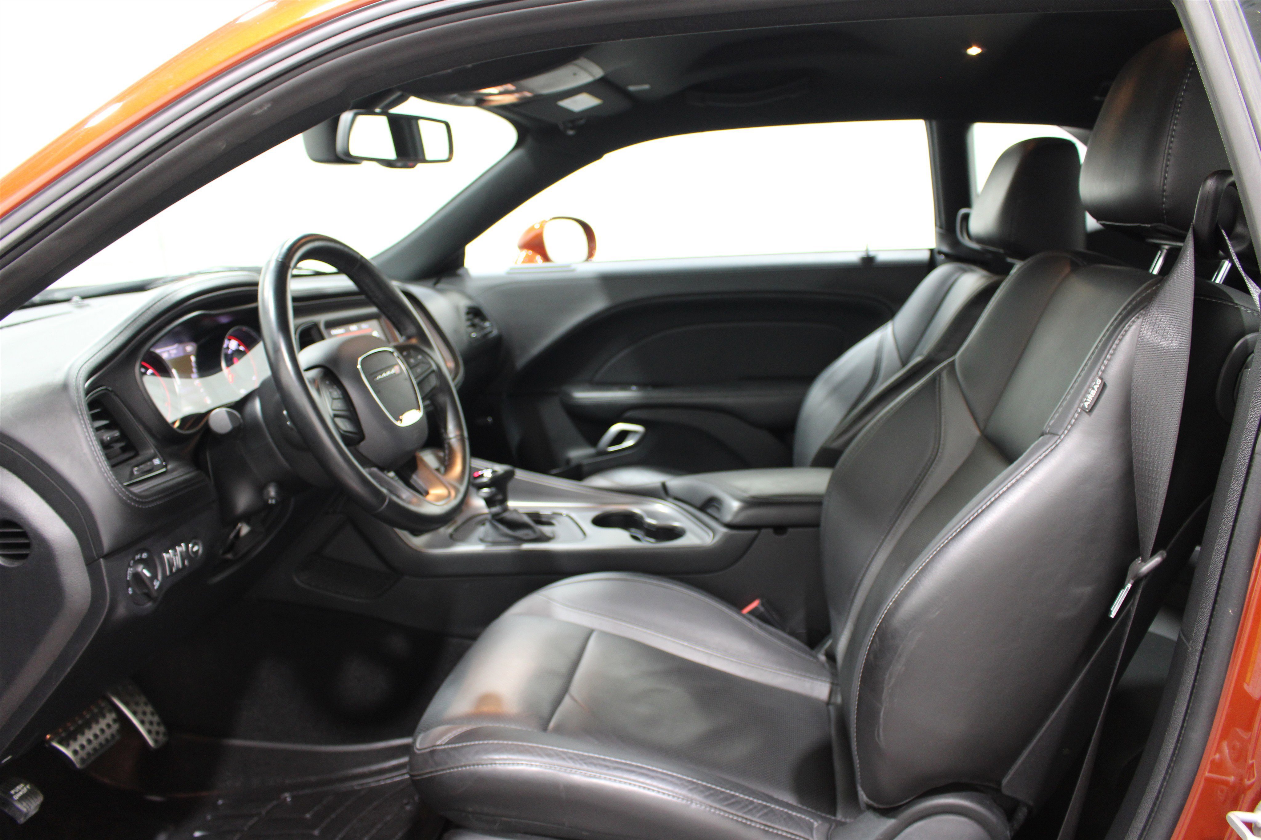 Used 2023 Dodge Challenger SXT w/ Plus Package image 3