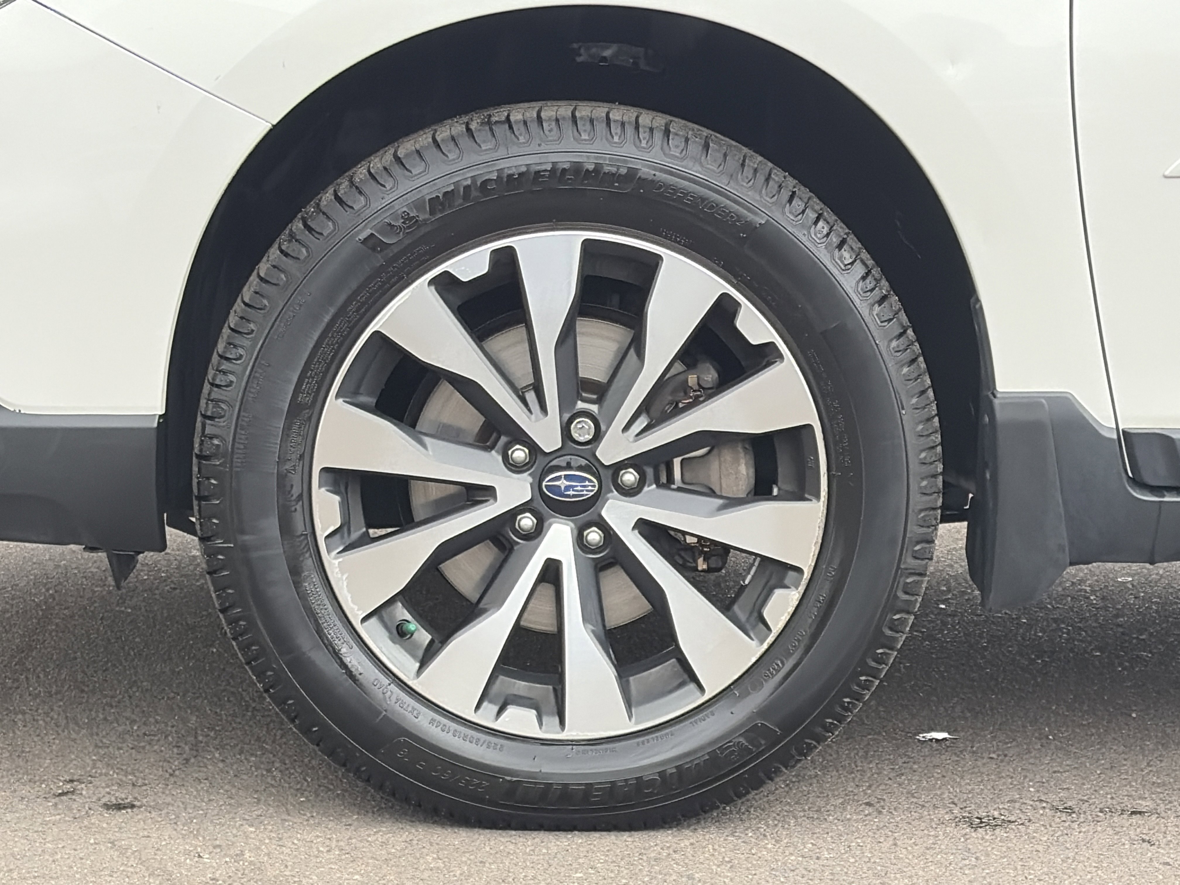 Used 2017 Subaru Outback 2.5i Limited AWD/4WD image 11