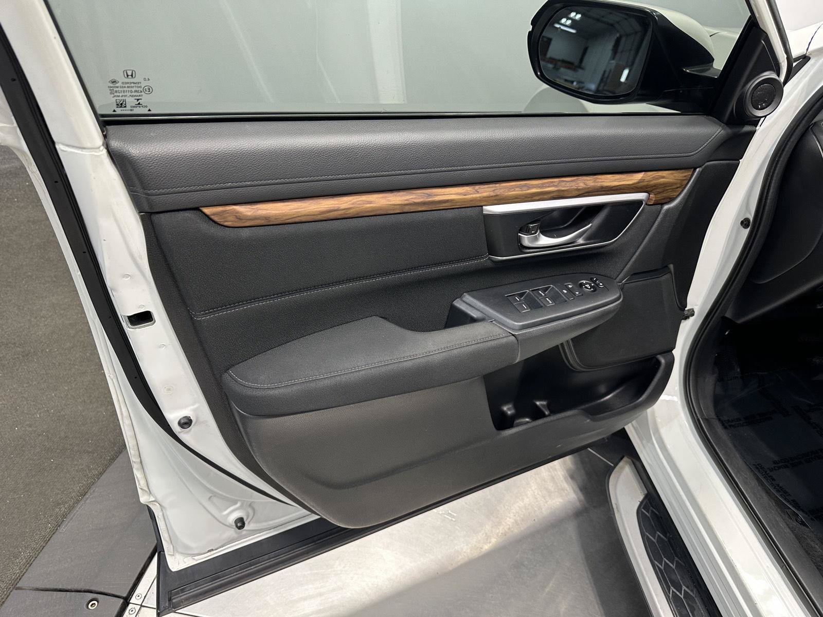 Used 2018 Honda CR-V EX image 13