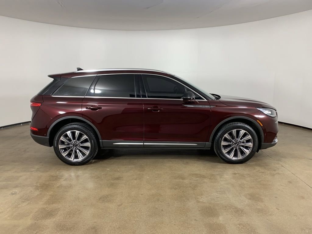 Used 2021 Lincoln Corsair Reserve w/ Equipment Group 201A FWD image 7