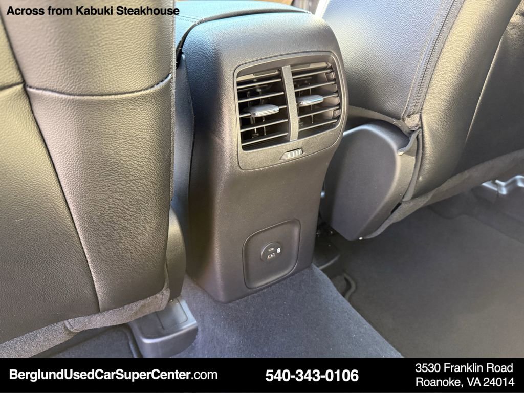 Used 2022 Ford Escape SEL image 33
