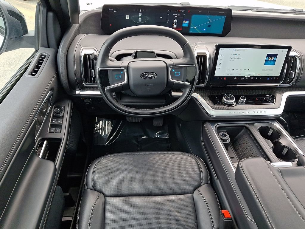Used 2025 Ford Expedition Max Platinum w/ Stealth Appearance Package AWD/4WD image 12
