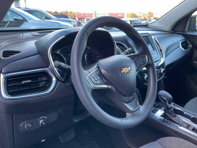 Used 2024 Chevrolet Equinox LT AWD/4WD image 4
