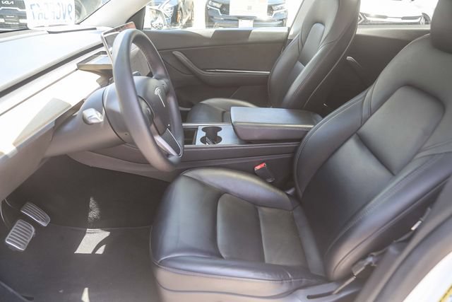 Used 2021 Tesla Model Y Long Range AWD/4WD image 17