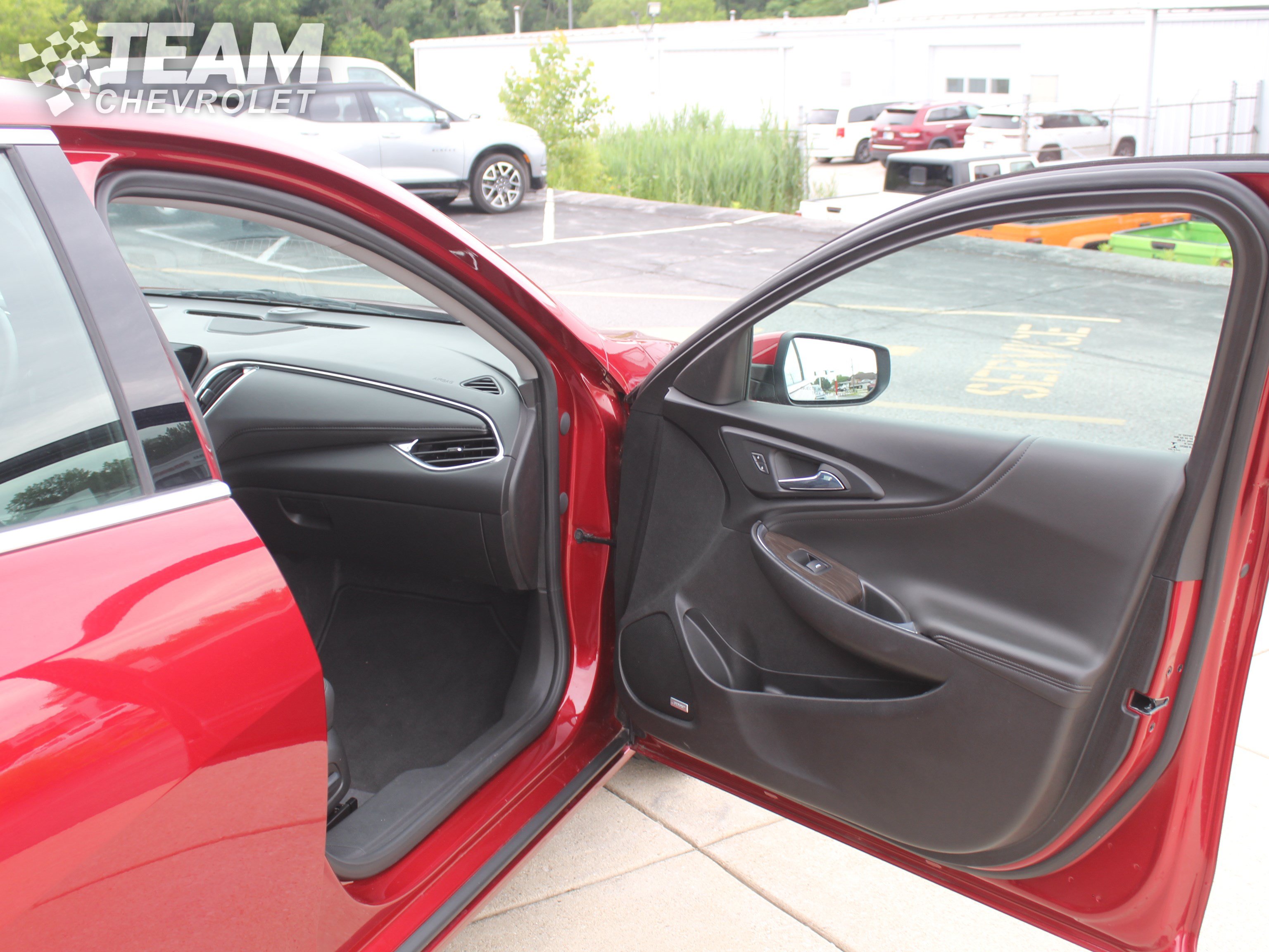 Used 2023 Chevrolet Malibu LT FWD image 27