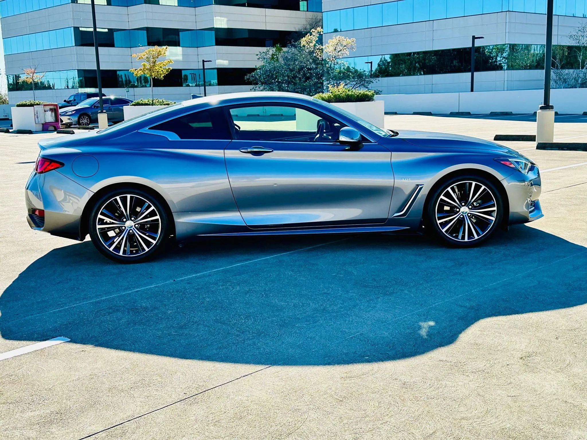 Used 2019 INFINITI Q60 3.0t w/ Cargo Package RWD image 14