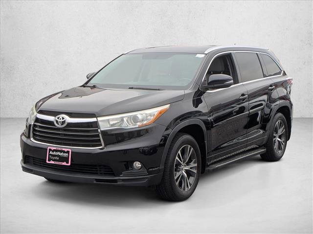 Used 2016 Toyota Highlander XLE image 3