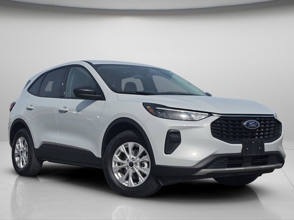 Used 2025 Ford Escape Active image 2