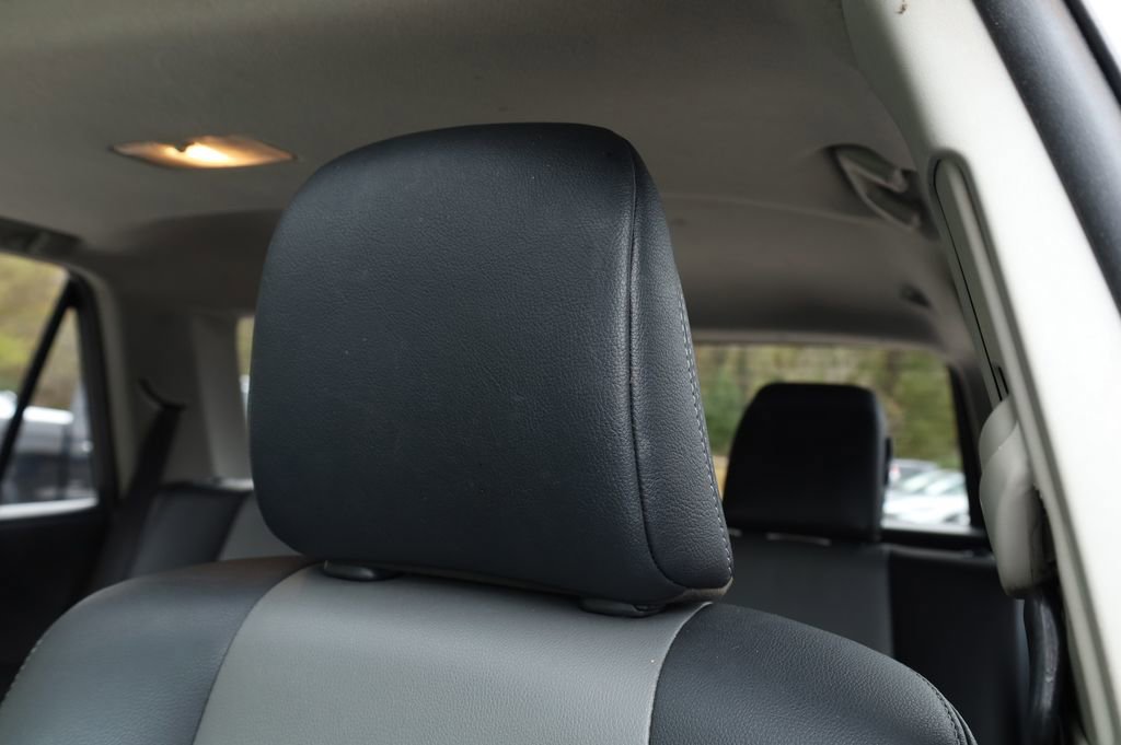 Used 2021 Toyota 4Runner SR5 Premium w/ Moonroof Package image 19