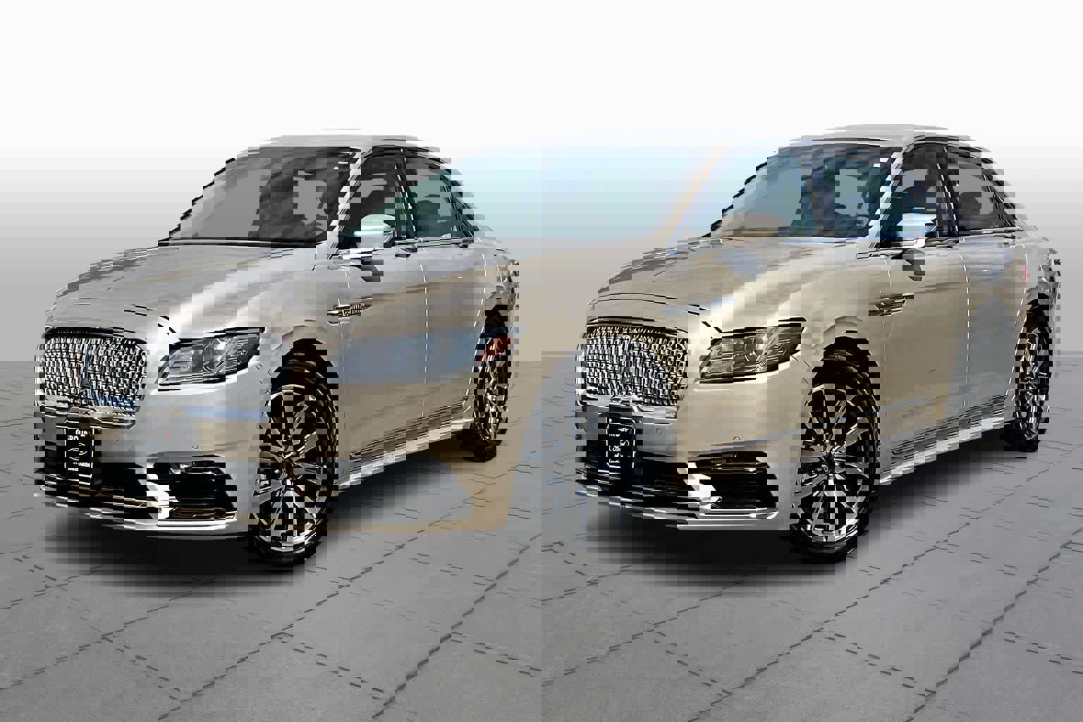 Used 2017 Lincoln Continental Premiere image 35