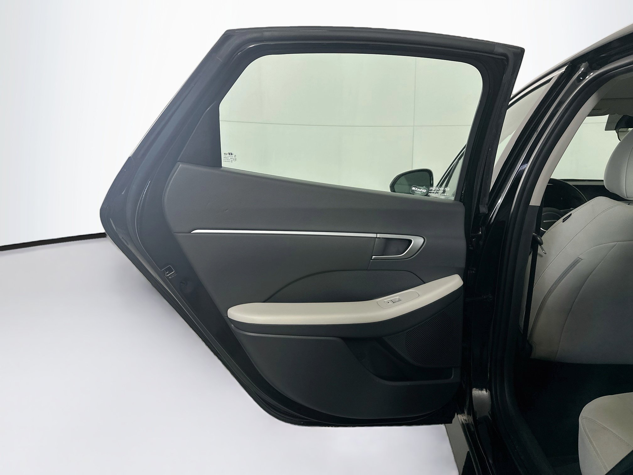 Used 2025 Hyundai Sonata SEL FWD image 26