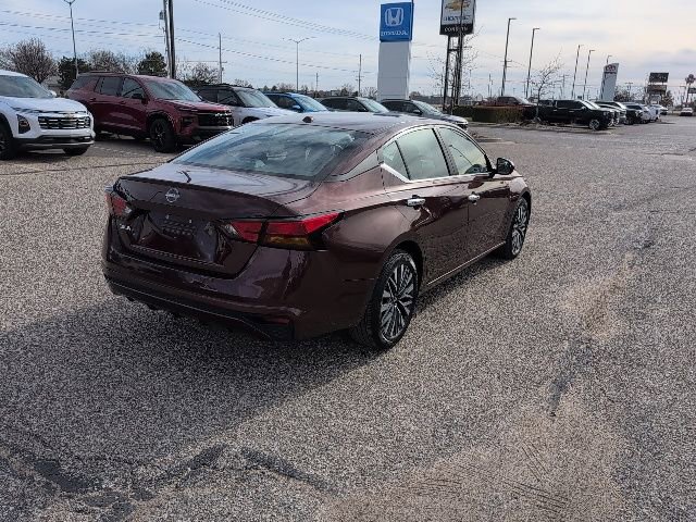 Used 2025 Nissan Altima 2.5 SV image 17
