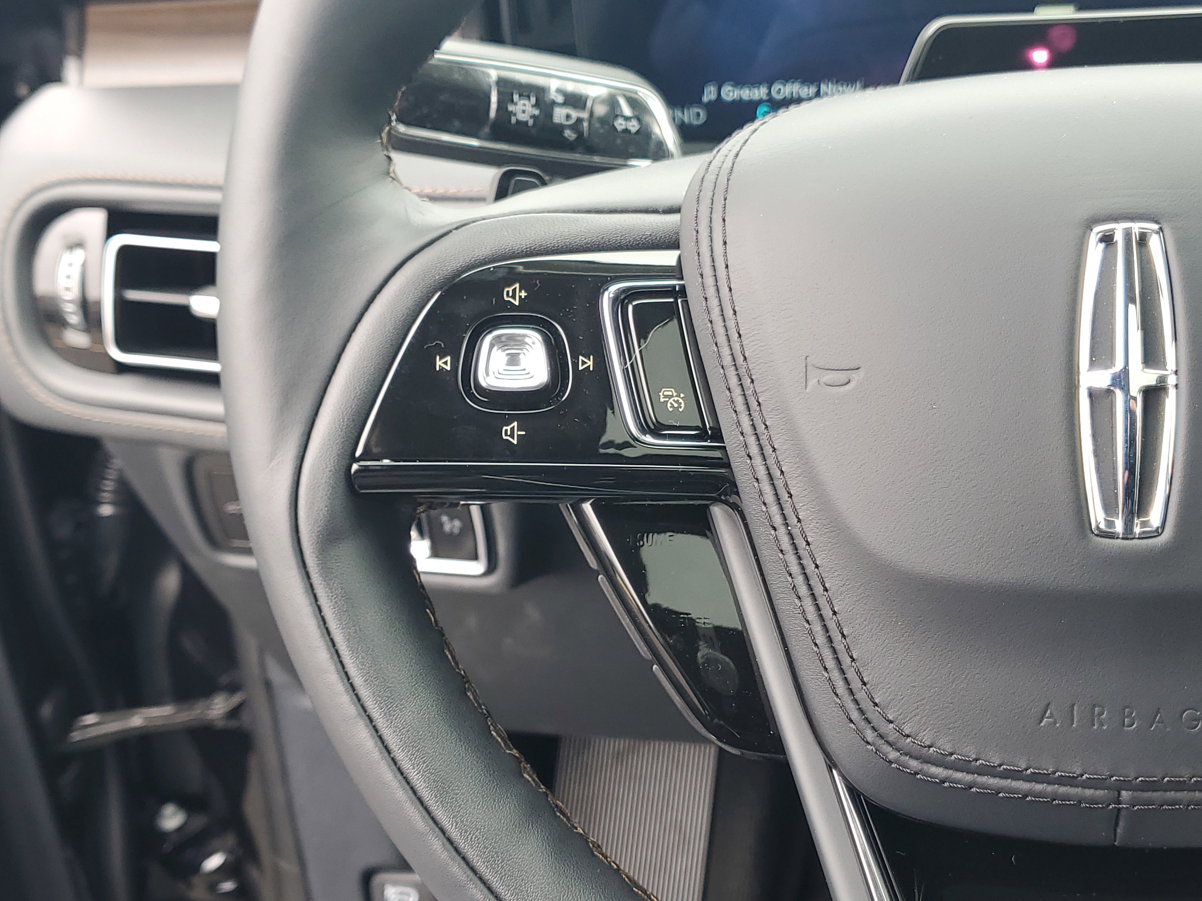 New 2026 Lincoln Aviator Reserve image 16