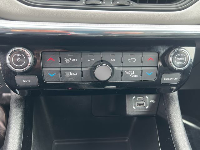 Used 2022 Jeep Compass Limited w/ Sun and Sound Group image 14