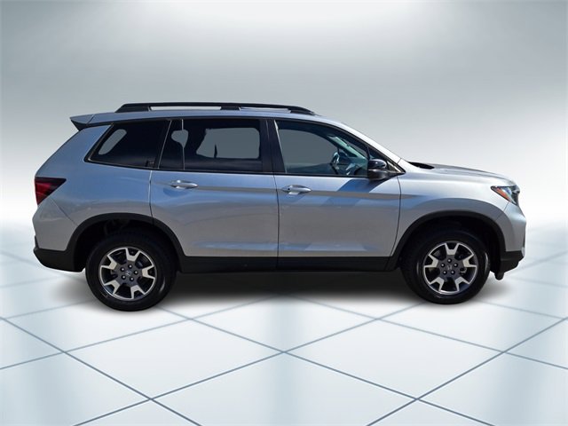 Certified 2023 Honda Passport TrailSport image 3