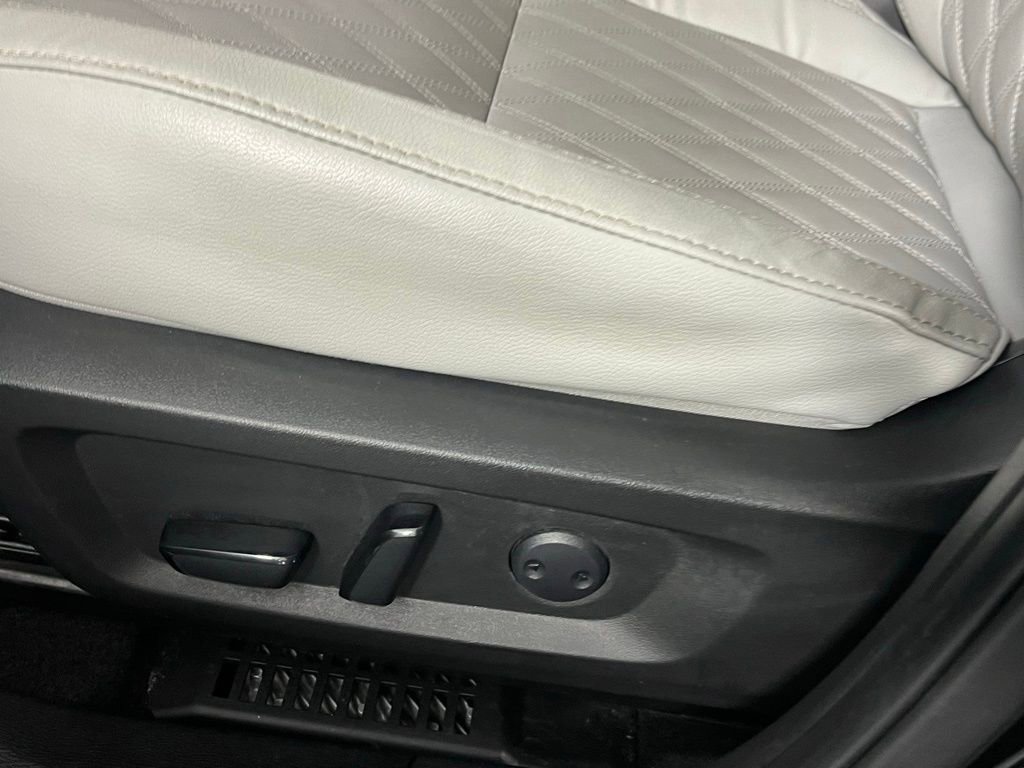 Used 2024 Mitsubishi Outlander SEL image 26