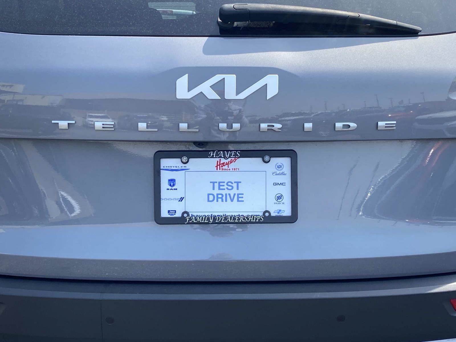 Used 2022 Kia Telluride S image 5